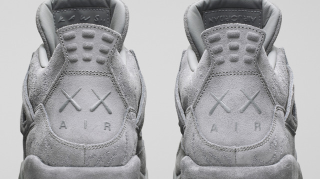 AIR JORDAN 4 RETRO KAWS（3万8,000円）