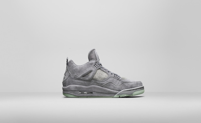 AIR JORDAN 4 RETRO KAWS（3万8,000円）