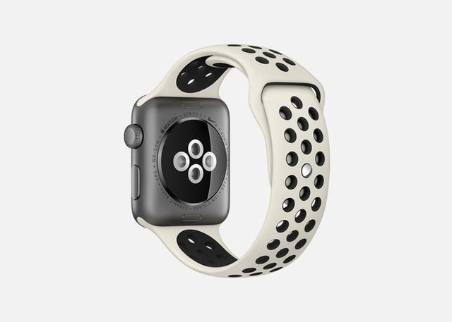 Apple Watch NIKELAB（38mm、3万7,800円/42mm、4万800円）