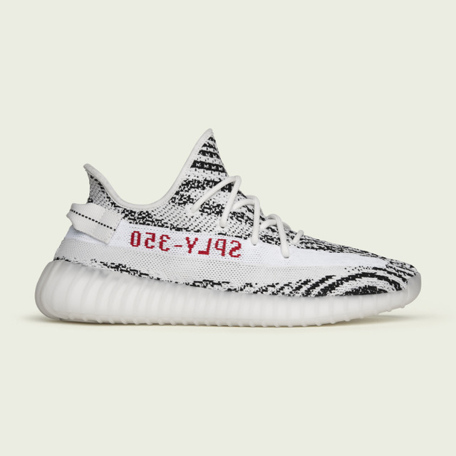 YEEZY BOOST 350 V2（2万8,000円）