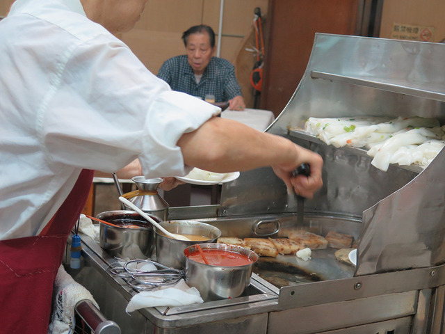 大根もちなども焼き立てをサービス