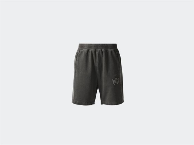 AW BLEACH SHORTS CV5273（1万5,000円）