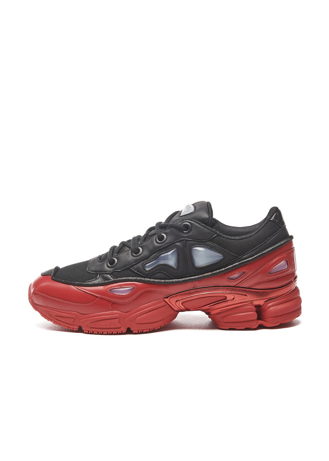 「ラフ・シモンズ オズウィーゴ III（RAF SIMONS OZWEEGO III）」（4万8,000円）