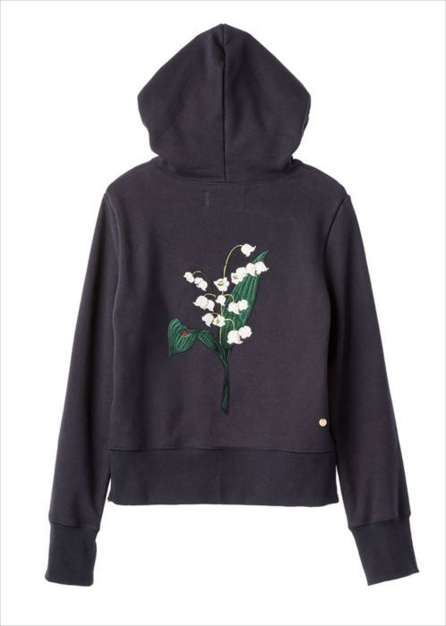 ミュベール10周年記念の「MUGUET～スズラン」をモチーフにしたカプセルコレクション HOODED SWEATSHIRT （2万9,000円）