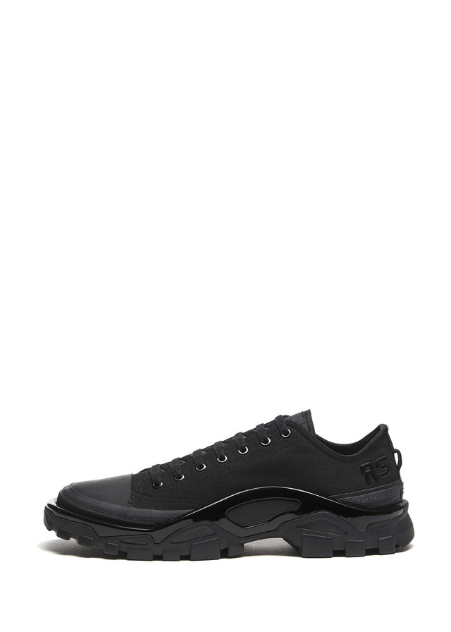 「ラフ・シモンズ デトロイト ランナー（RAF SIMONS DETROIT RUNNER）」（5万3,500円）