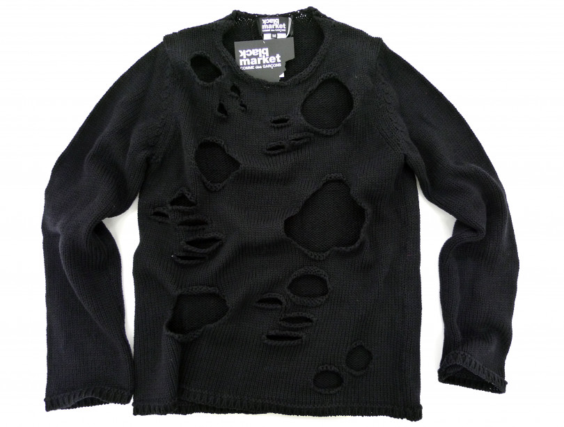 HOLE SWEATER」（3万5,000円）