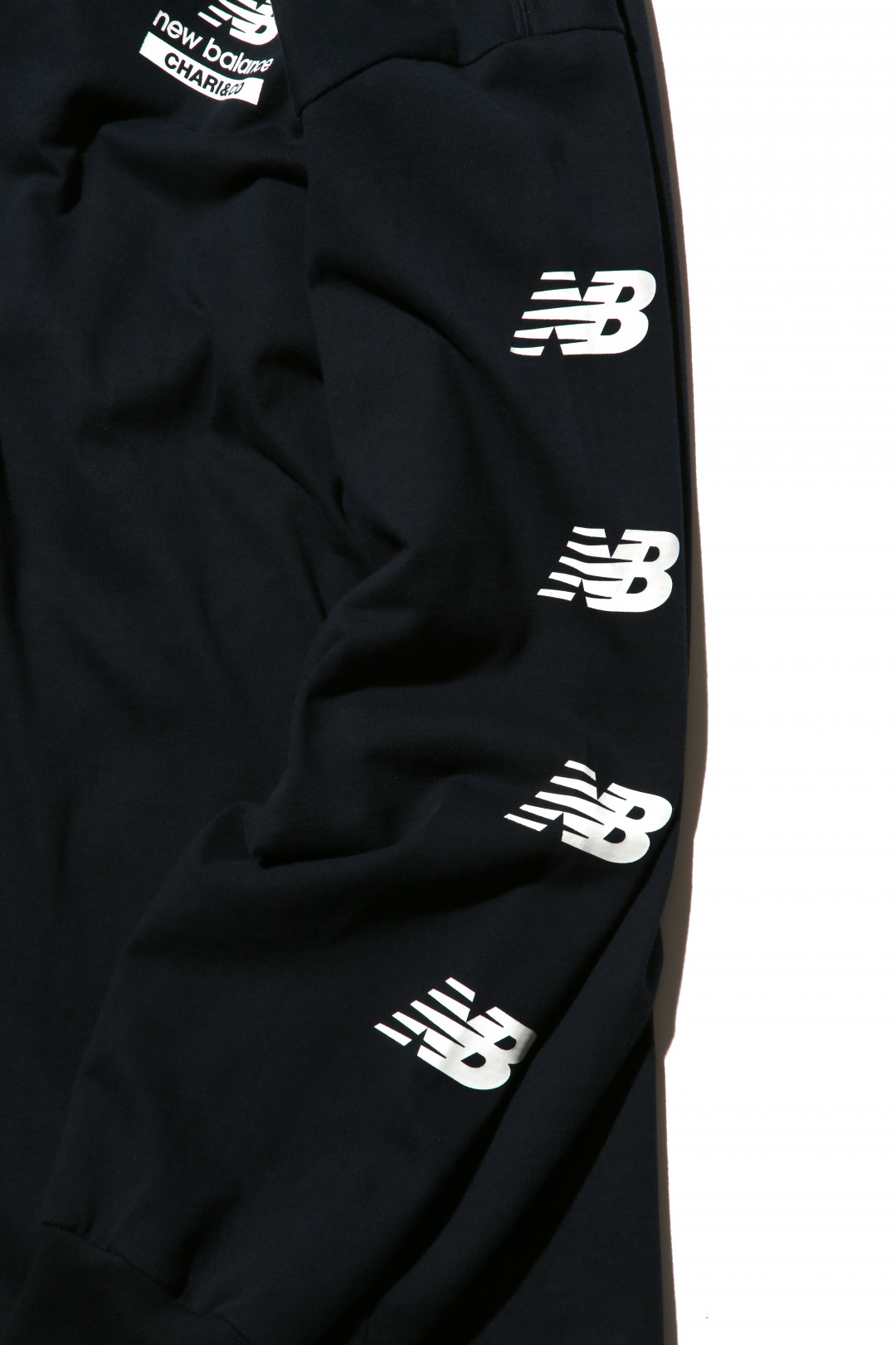 LONG SLEEVE T-SHIRT NAVY（7,900円）