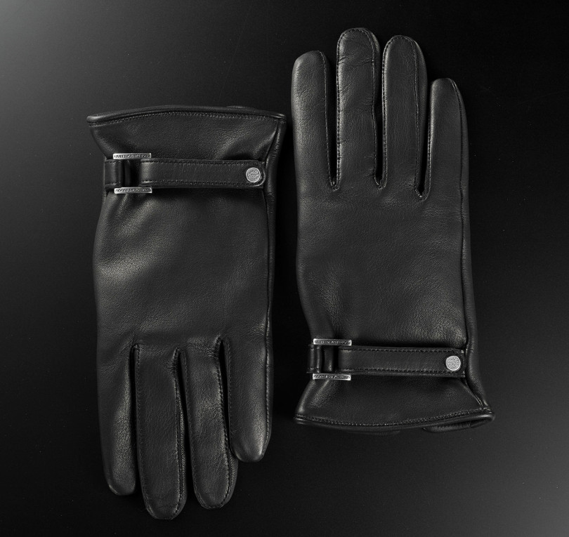 LAMB LEATHER GLOVE“PLINIUS”（6万5,000円）