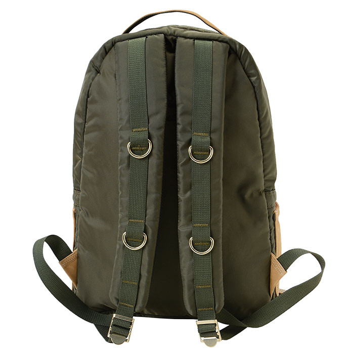 Timberland×PORTER「DAY PACK（KHAKI）」（4万2,000円）