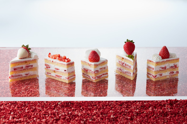 苺ショートケーキ（各650円）、テイスティングセット（3,000円）数量限定