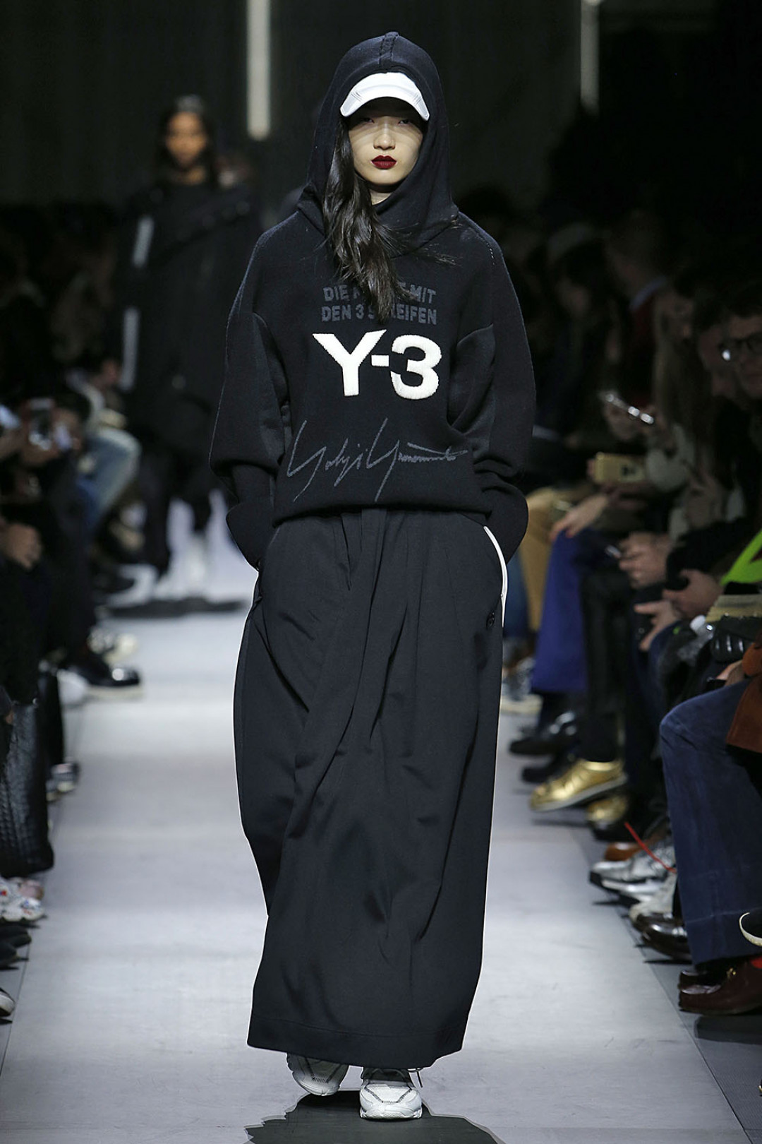 Y-3 2018-19年秋冬コレクション