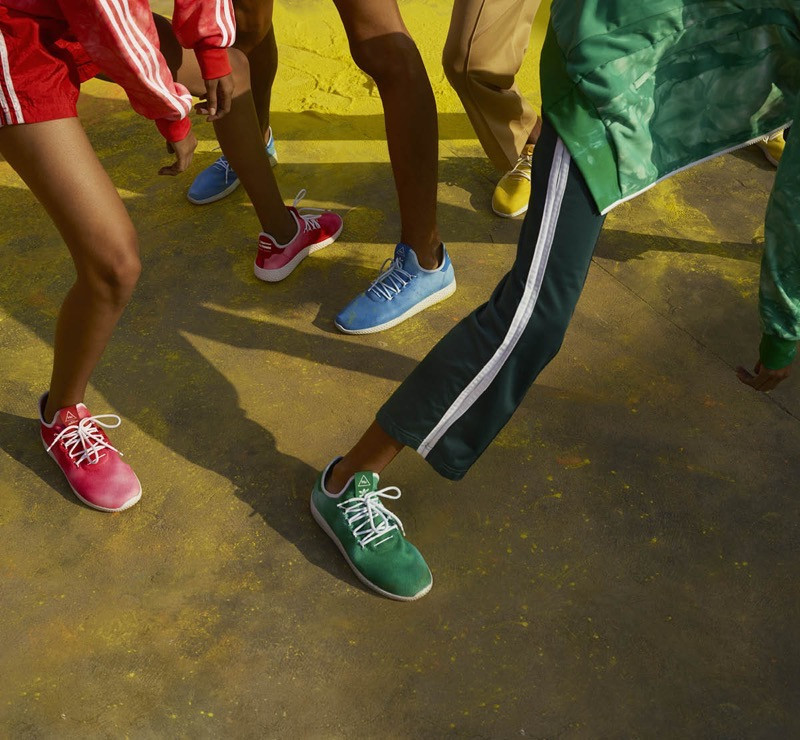 「adidas Originals = Pharrell Williams Hu Holi adicolor」