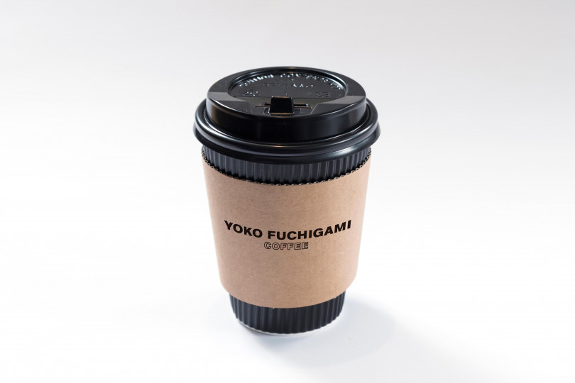 テイクアウトメニュー「YOKO FUCHIGAMI COFFEE」（290円）