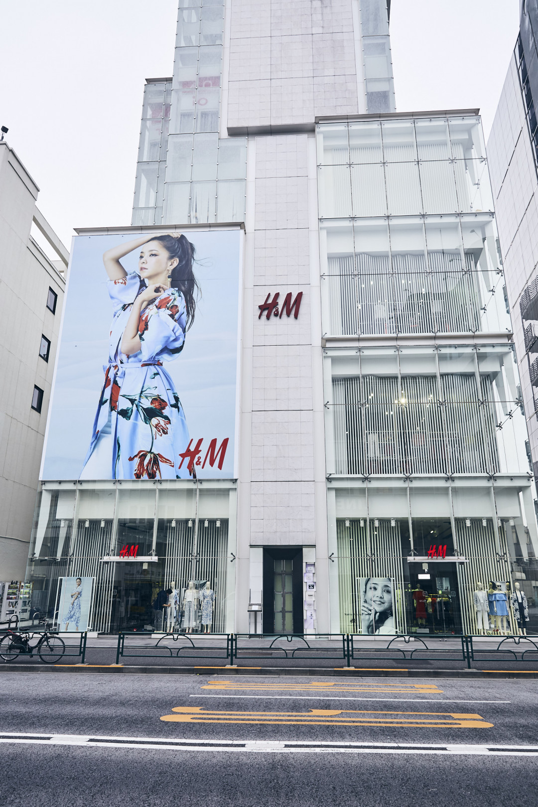 安室奈美恵とのスペシャルコラボレーションコレクション「Namie Amuro × H&M」