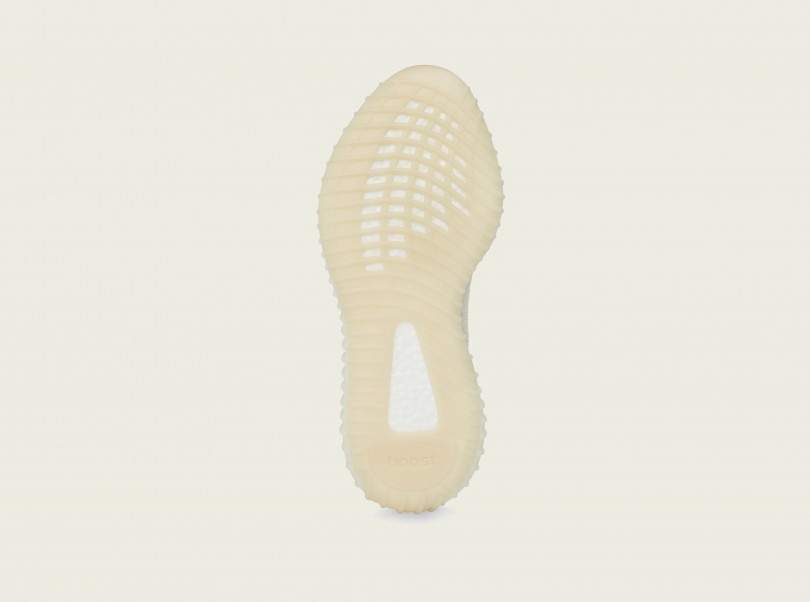 アディダスとカニエ・ウエストのコラボレートコレクションから「YEEZY BOOST 350 V2 BUTTER」登場