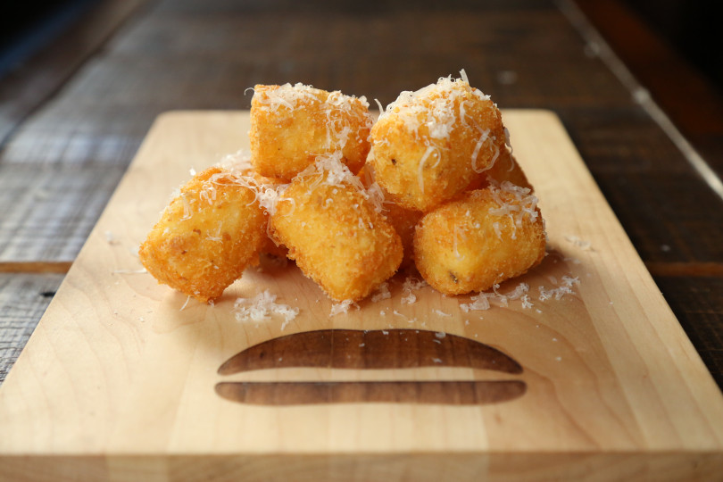 チージートッツ（CHEESY TOTS）