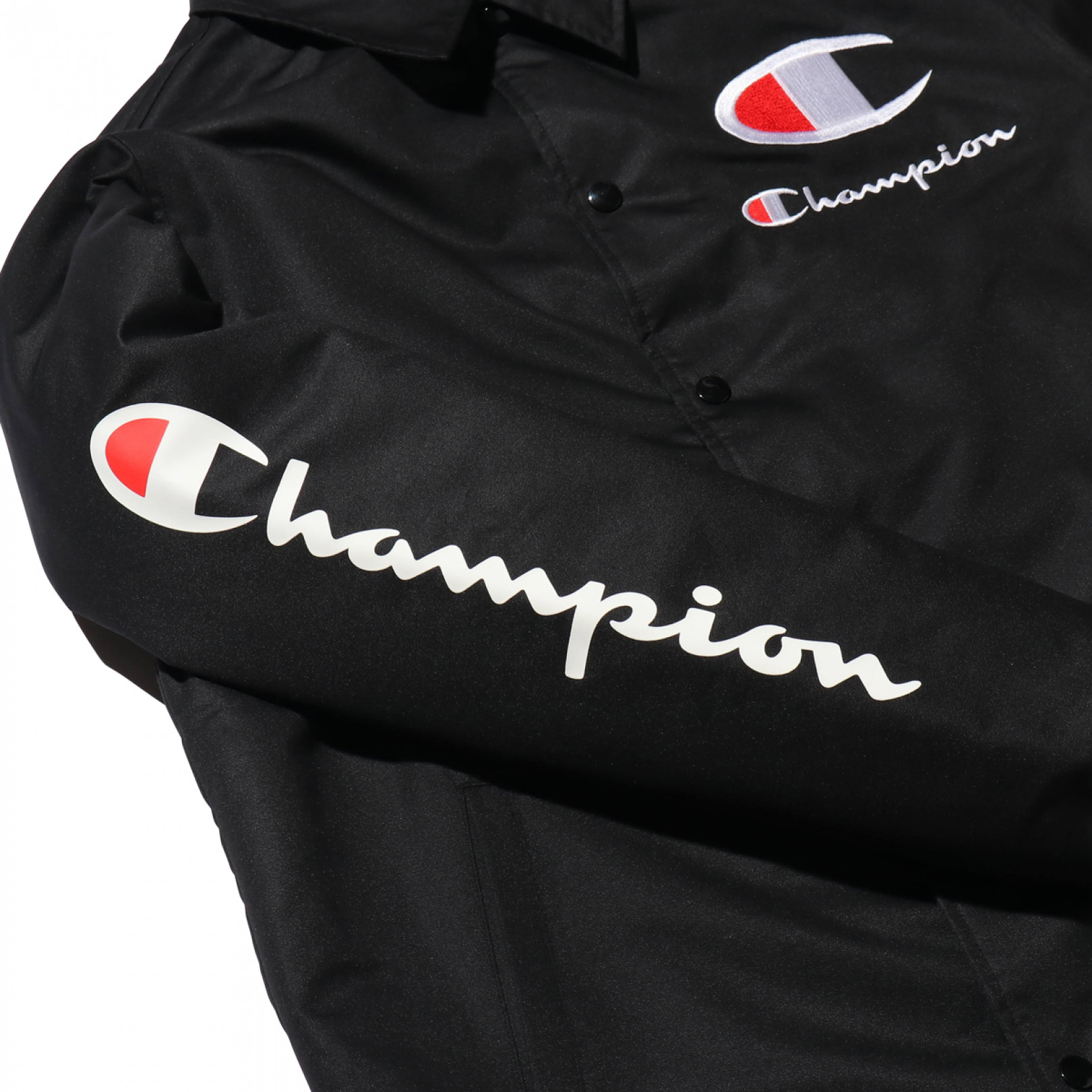 「CHAMPION x ATMOS LAB BOA COACH JACKET」（1万4,000円）