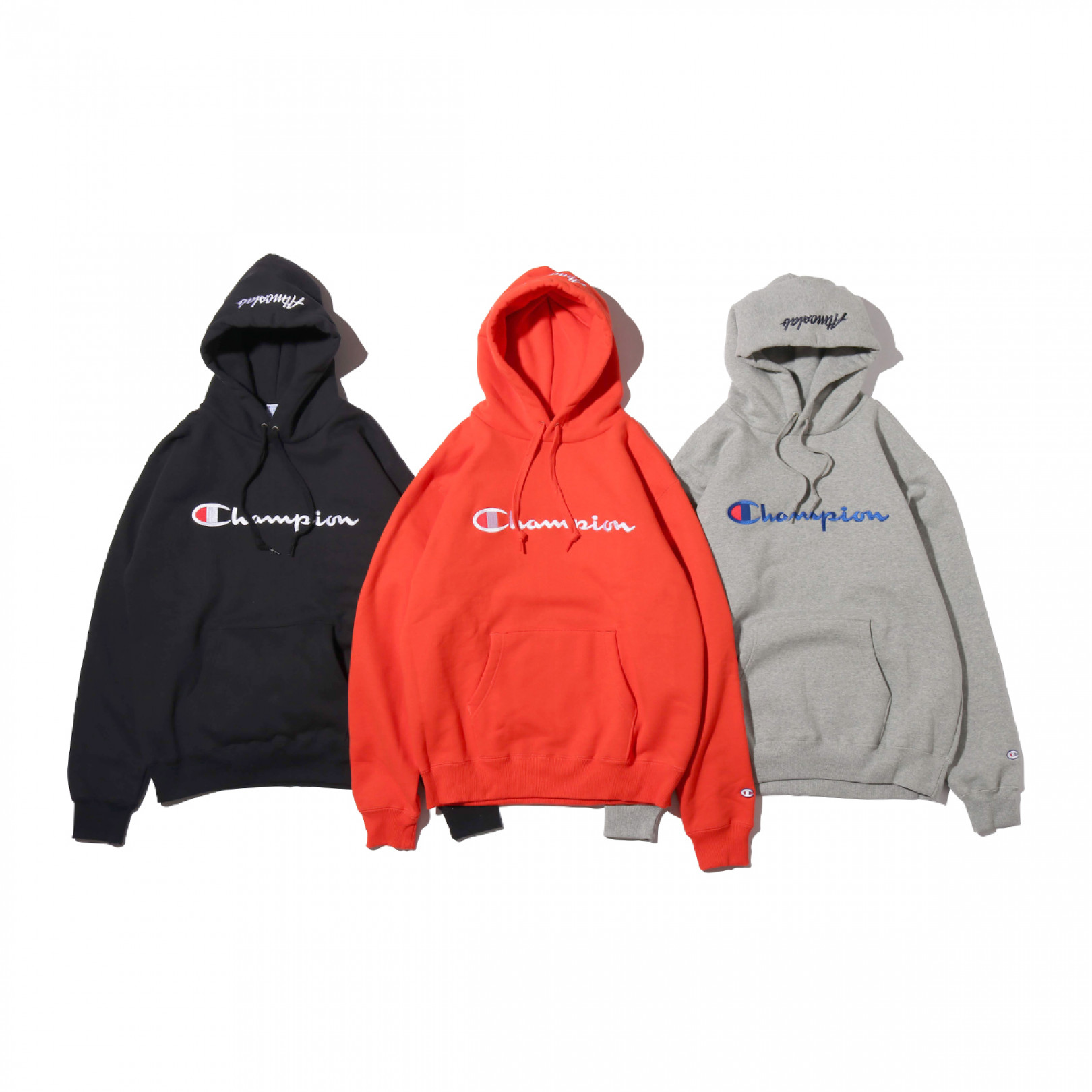 「CHAMPION x ATMOS LAB P/O HOODED SWEATSHIRT」（1万3,000円）