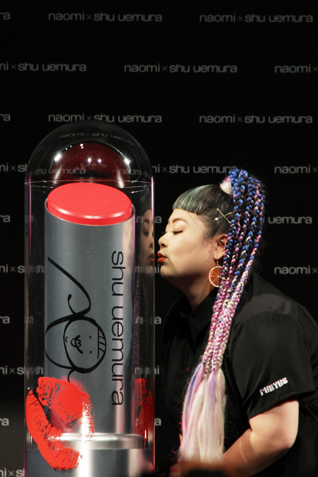 naomi x shu uemura 限定リップコレクション発売記念イベントでの渡辺直美さん