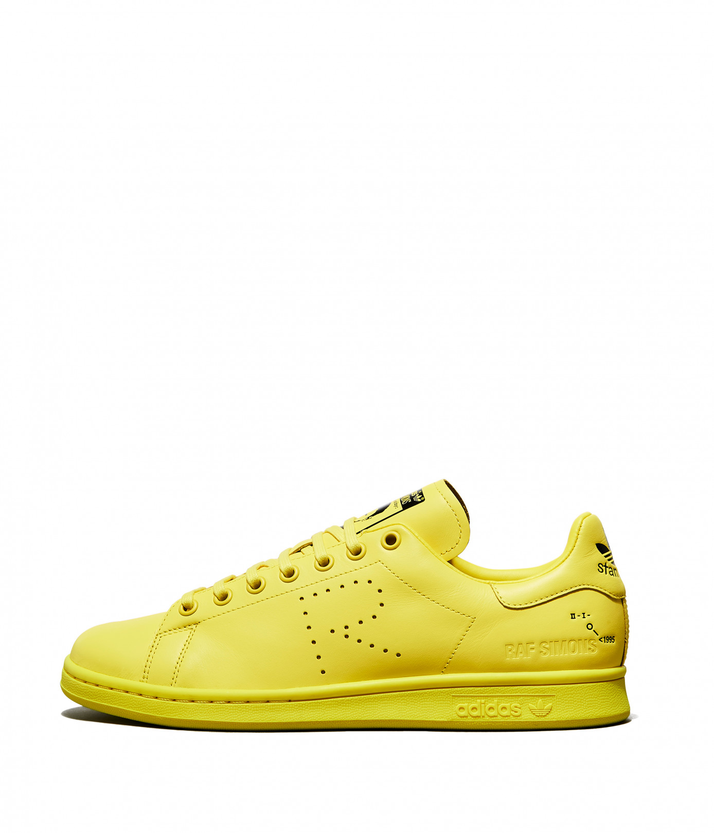 「RS スタンスミス（RS STAN SMITH）」（3万8,000円）