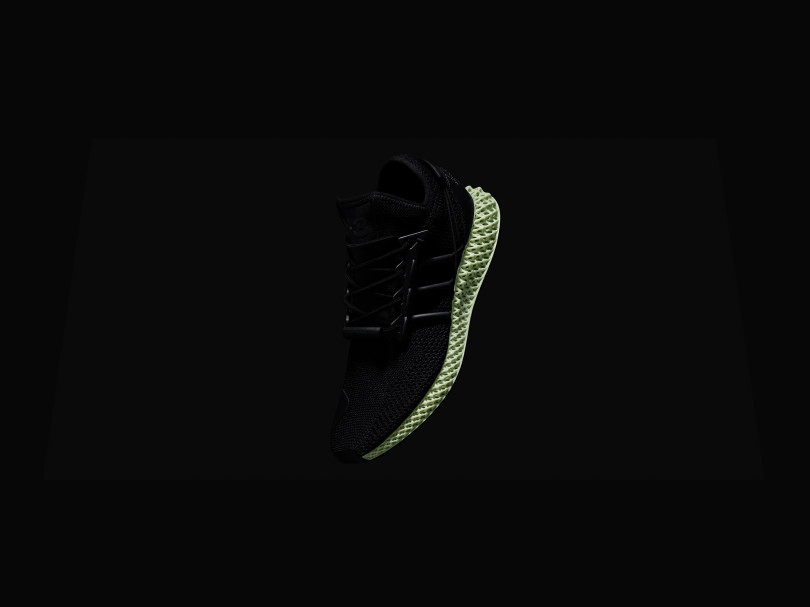 「Y-3 ランナー 4D（Y-3 RUNNER 4D）」（7万円）