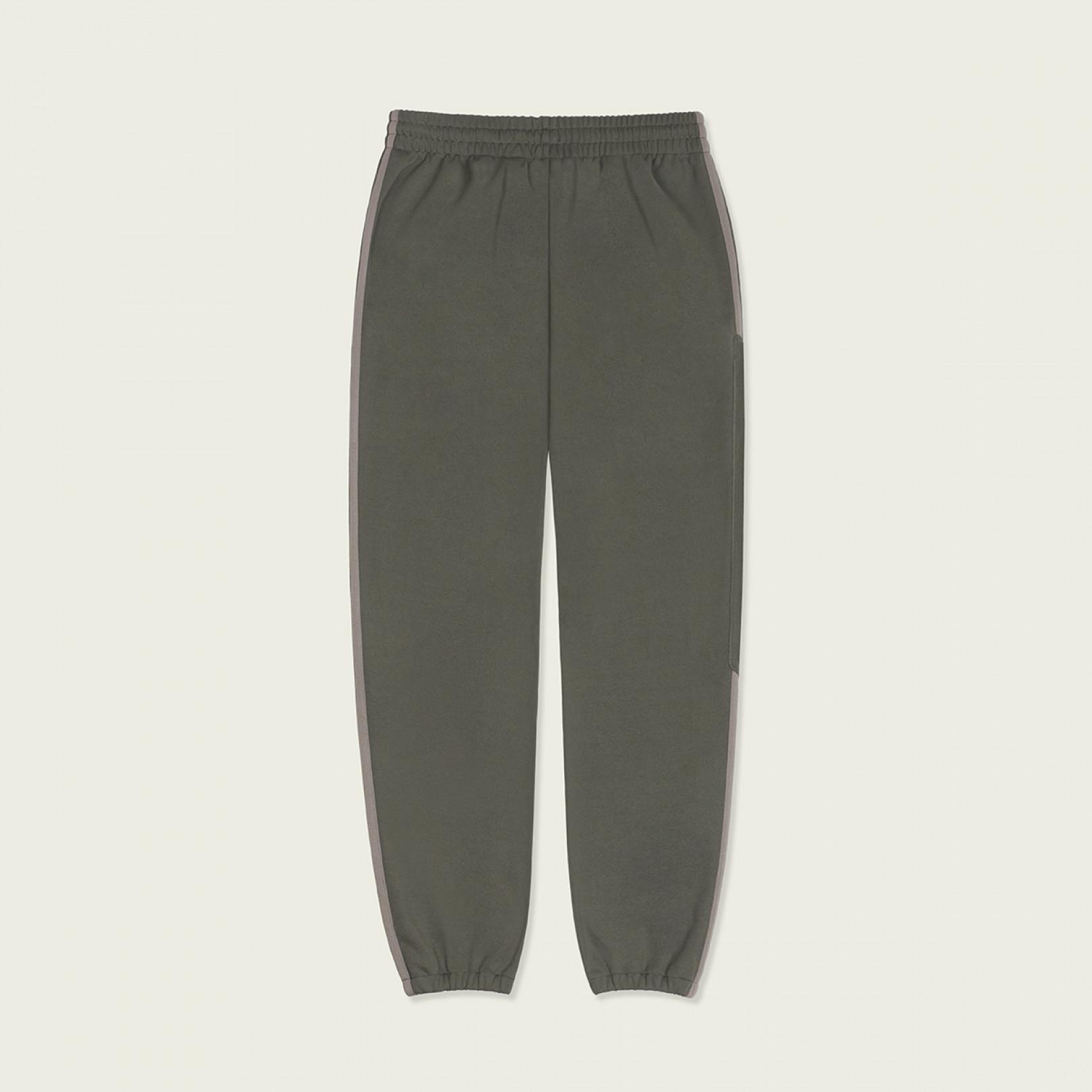 「CALABASAS TRACK PANT」（1万8,000円）