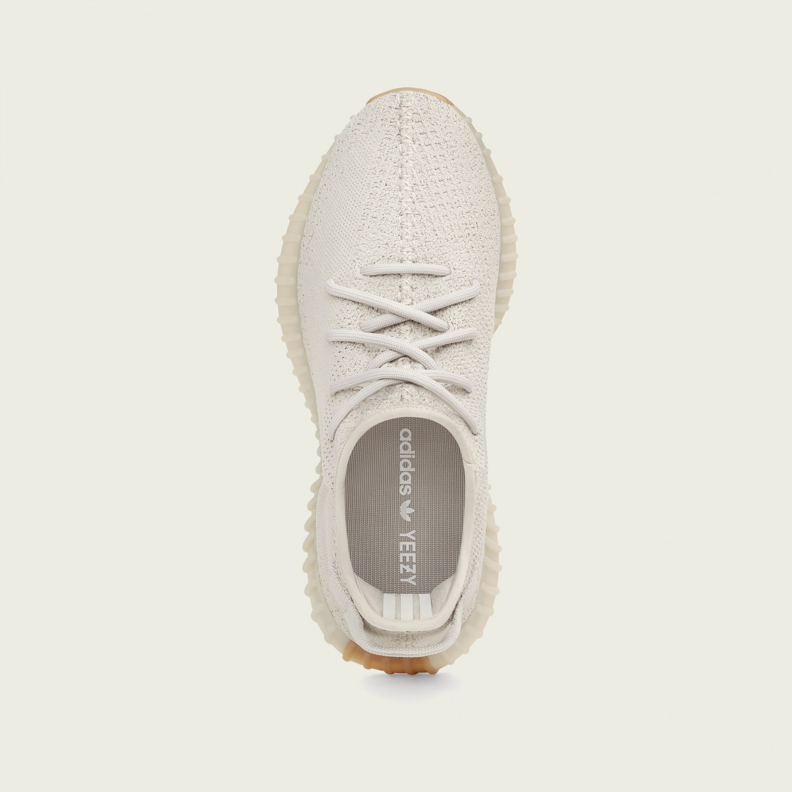 「YEEZY BOOST 350 V2 Sesami」（2万8,000円）