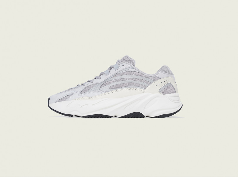 「YEEZY BOOST 700 V2 STATIC」（3万7,000円）