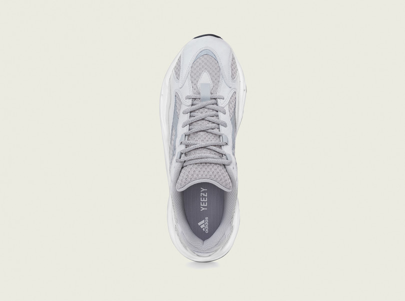 「YEEZY BOOST 700 V2 STATIC」（3万7,000円）