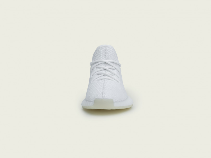 ​YEEZY BOOST 350 V2 TRIPLE WHITE（2万8,000円）