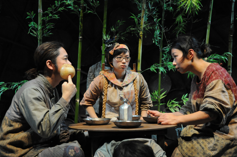 劇団うりんこ+三浦基+クワクボリョウタ『お伽草紙/戯曲』2010、うりんこ劇場、愛知