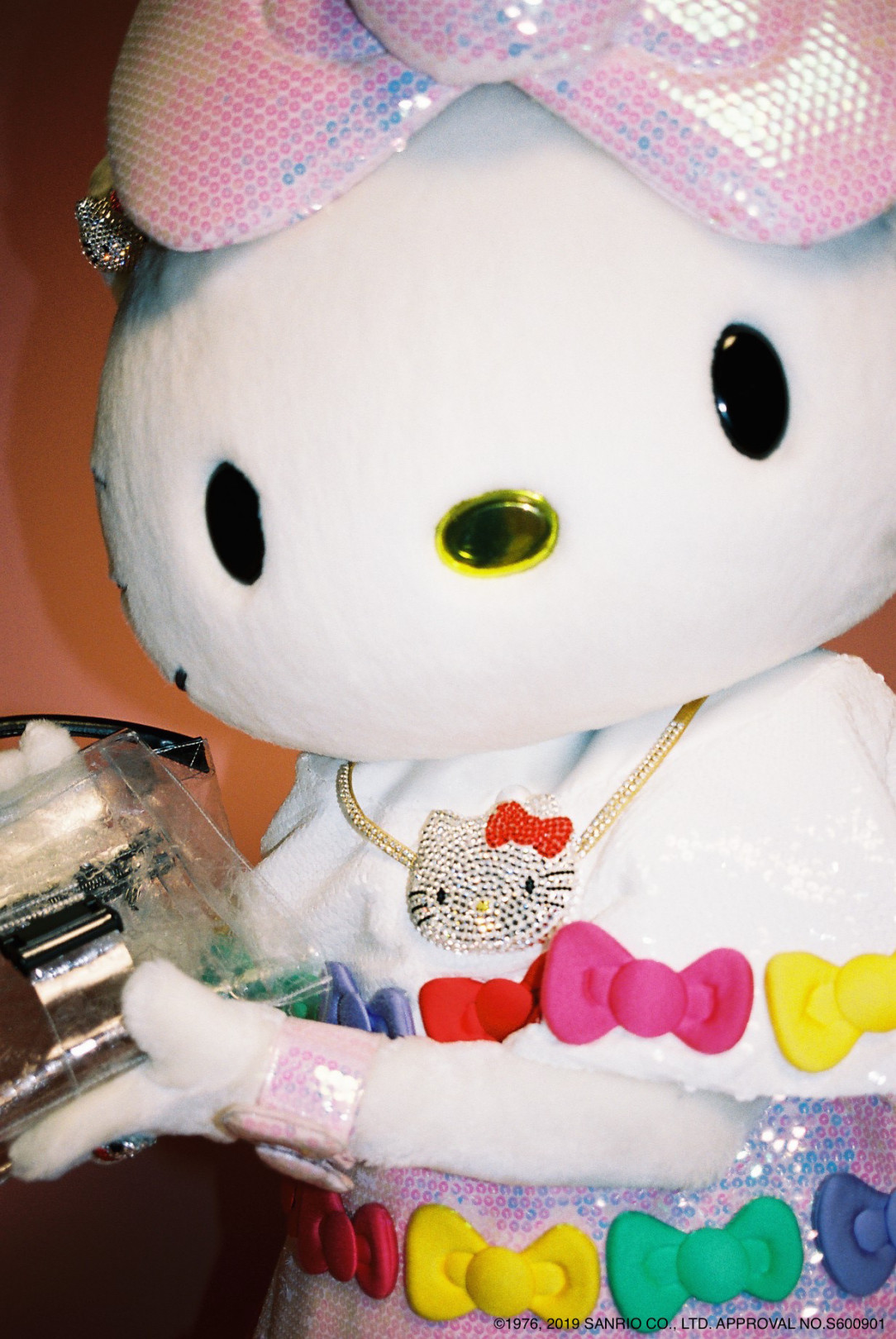 「Hello Again, Hello Kitty! Zucca Collaborates With Hello Kitty」