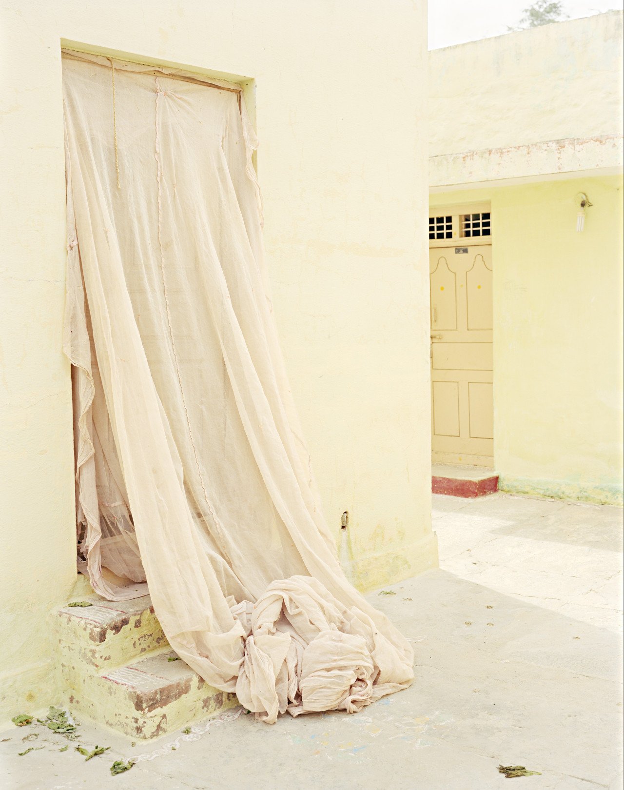 Secret Door Avani, India, 2016 ©Vasantha Yogananthan