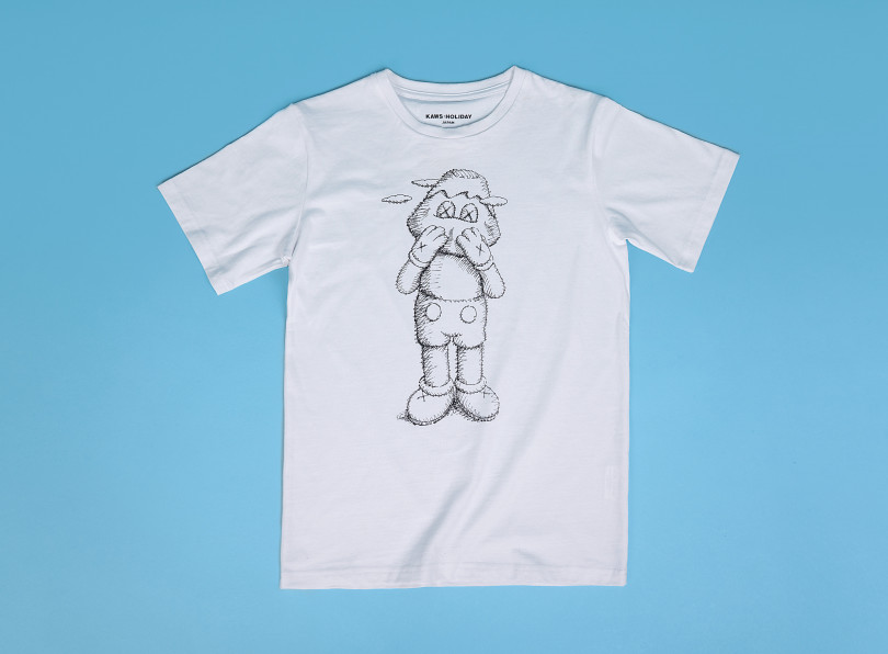 「KAWS:HOLIDAY JAPAN Tシャツ」スケッチ：ホワイト（M＆L 各5,500円）