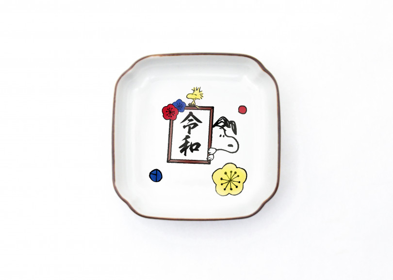 KUTANI SEAL「角小皿」（税込2,160円）