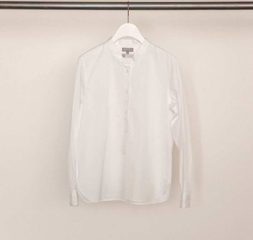 「MEN/WOMEN COLLARLESS SHIRT」（5万9,000円）