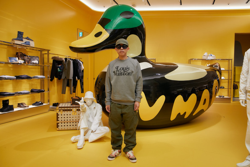 岩田剛典とNIGO®がオープンに先駆け「ルイ・ヴィトン 渋谷メンズ店」に