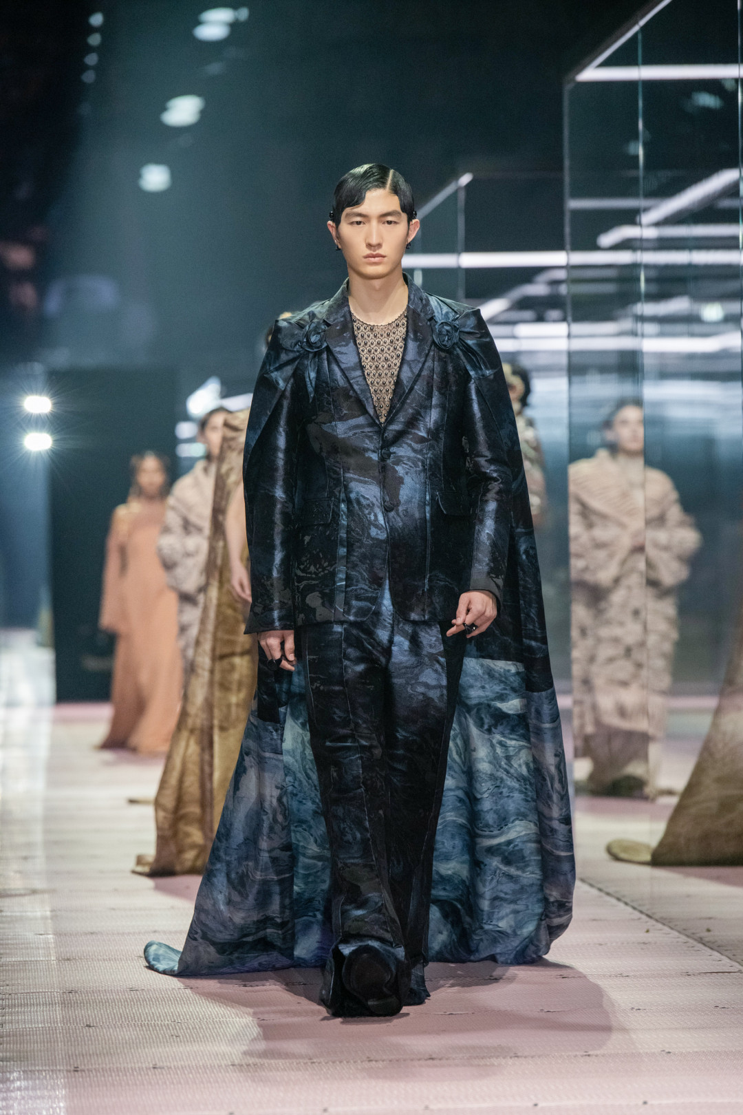 FENDI Shanghai Couture_SS21_16 JIN Dachuan