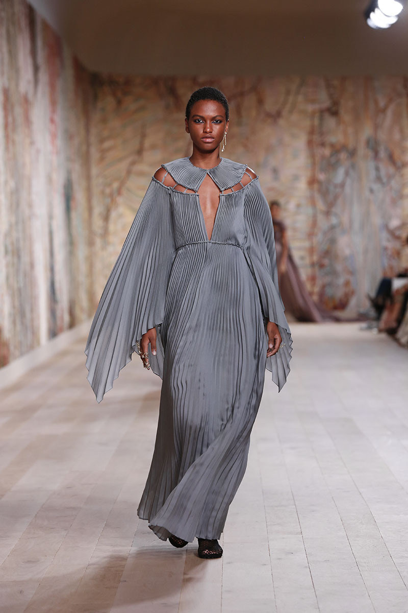 THE HAUTE COUTURE AUTUMN-WINTER 2021-2022 COLLECTION