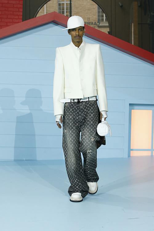 Louis Vuitton Men’s collection by Virgil Abloh Fall-Winter 2022