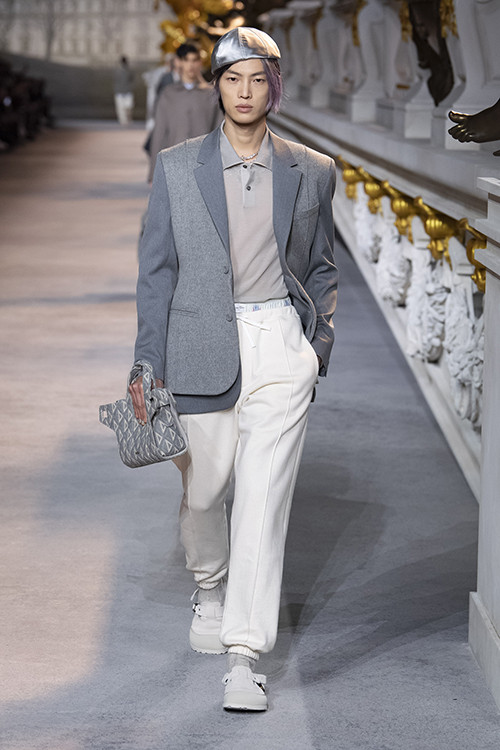 DIOR PRESENTS THE WINTER 2022-2023 MEN'S COLLECTION