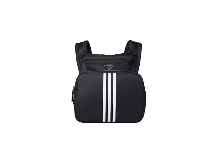 adidas for Prada Re-Nylon バックパックフーディ 21万4,500円（税込/予定価格）