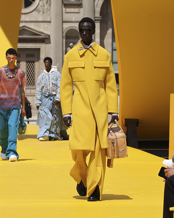 LOUIS VUITTON SPRING SUMMER 2023 MEN SHOW