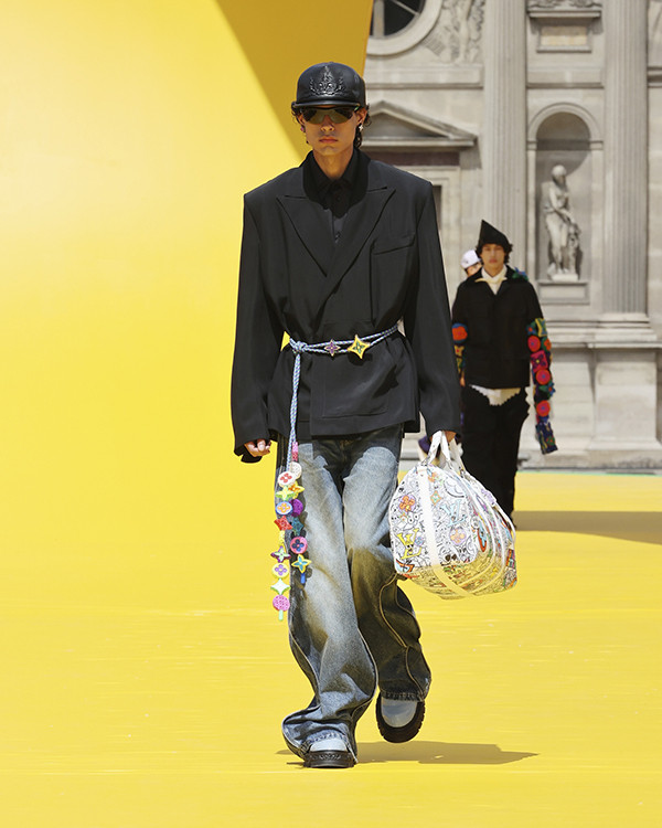 LOUIS VUITTON SPRING SUMMER 2023 MEN SHOW