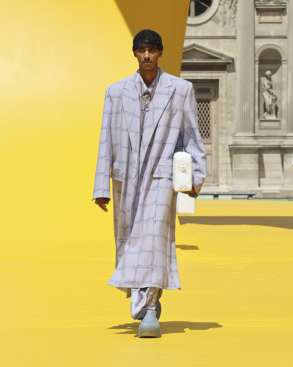 LOUIS VUITTON SPRING SUMMER 2023 MEN SHOW