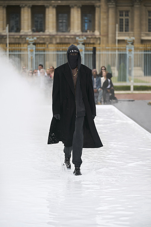 GIVENCHY SPRING - SUMMER 2023 MEN'S READY-TO-WEAR COLLECTION