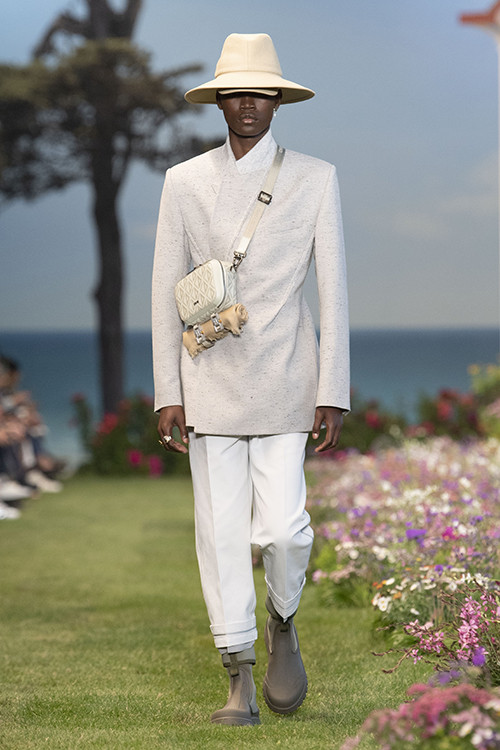 DIOR SUMMER 2023 MEN’S SHOW