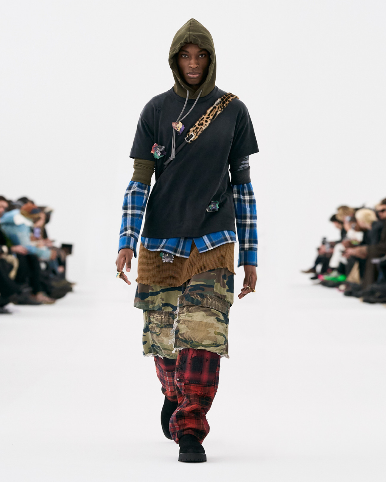 GIVENCHY FALL - WINTER 2023 MEN'S READY-TO-WEAR COLLECTION