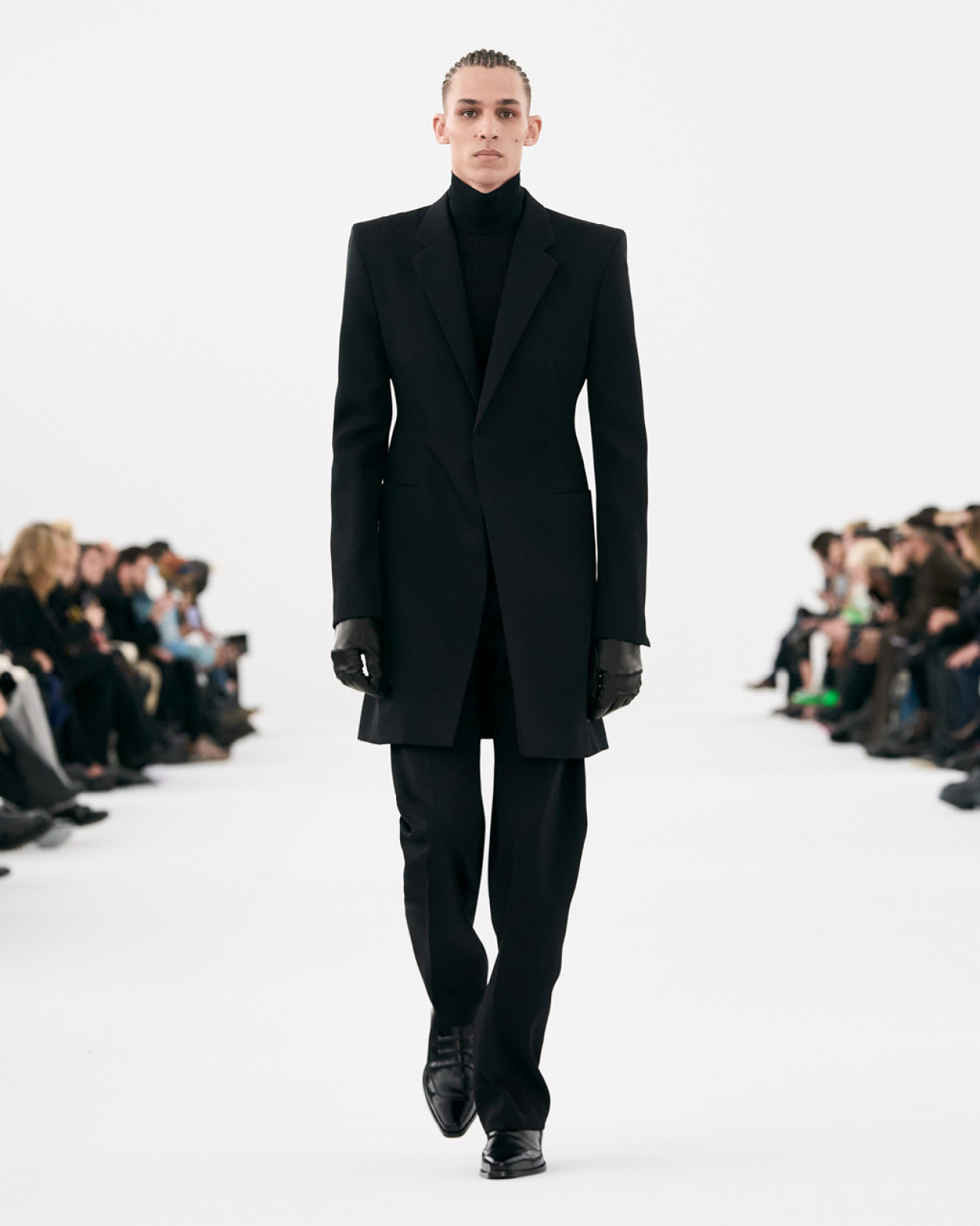 GIVENCHY FALL - WINTER 2023 MEN'S READY-TO-WEAR COLLECTION