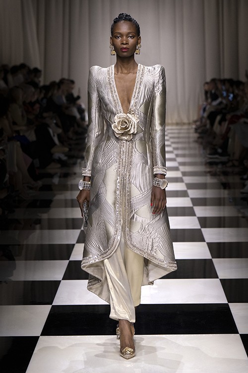 GIORGIO ARMANI PRIVE 23FW RUNWAY LOOK